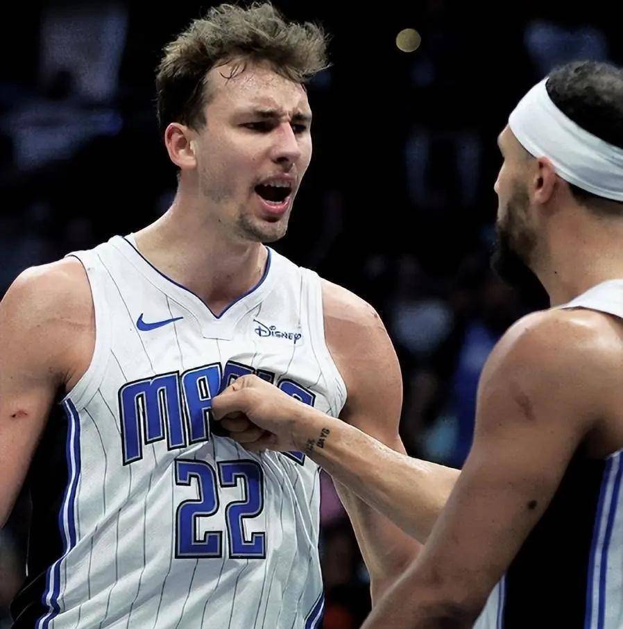 关小刀临场任九