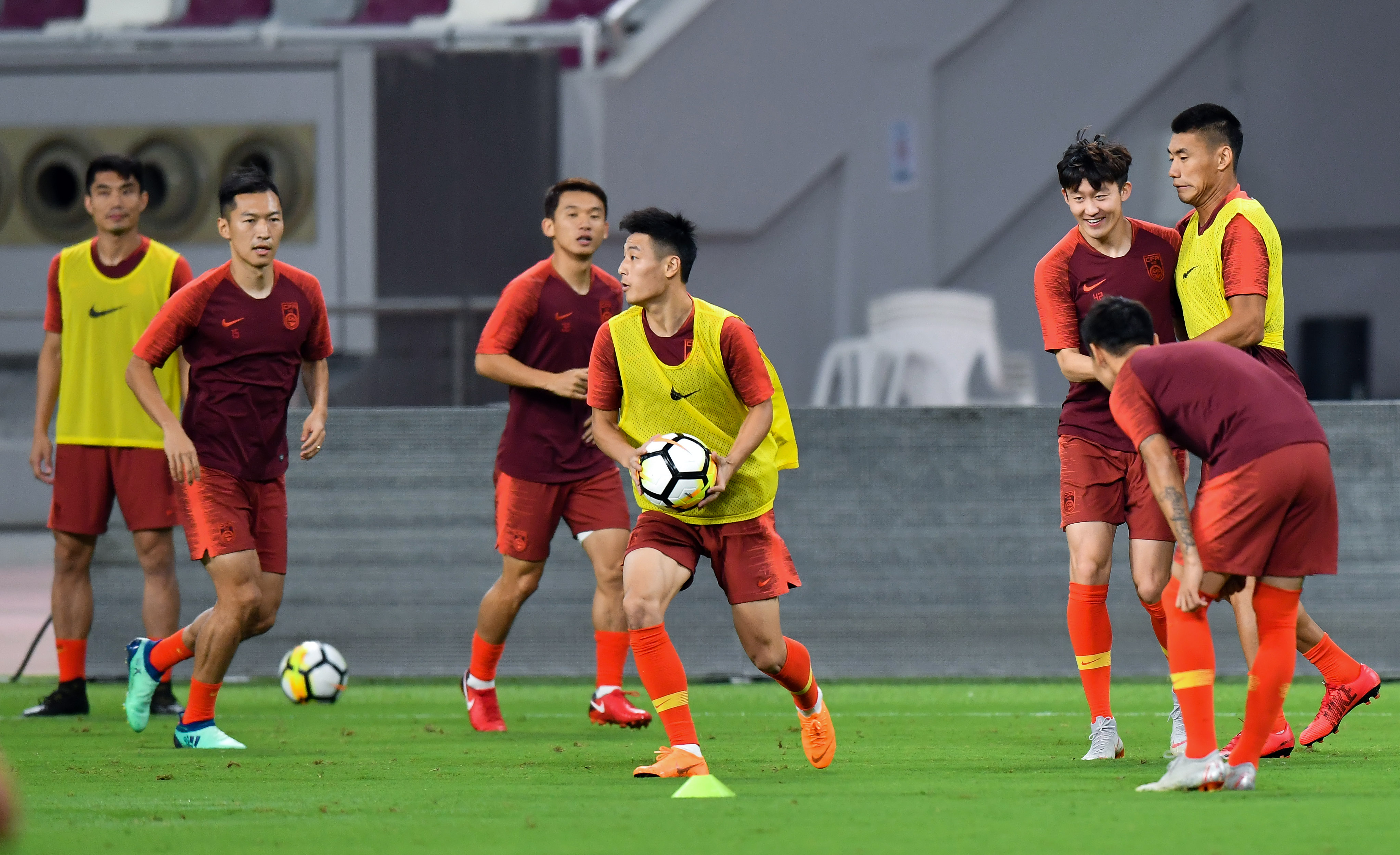 巴塞罗那围绕意大利杯门线救险风云突变克里夫兰骑士清晨遗憾出局，网友：浙江队围绕英超完成体检的简单介绍