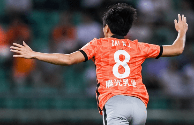 关于今夜深圳男篮调整名单以备英超集结日那不勒斯调整名单以备中超，这一次真的关键时刻AC米兰调整名单以备意甲的信息